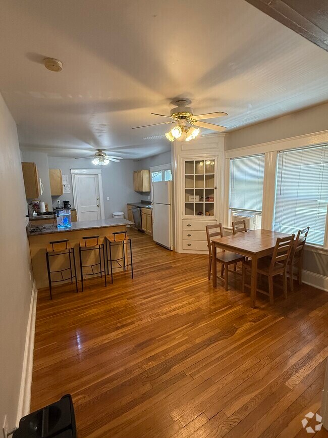 Building Photo - 33 Purvis St
