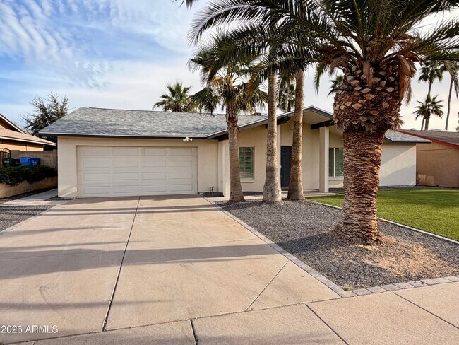 Foto del edificio - 5022 E Salinas St