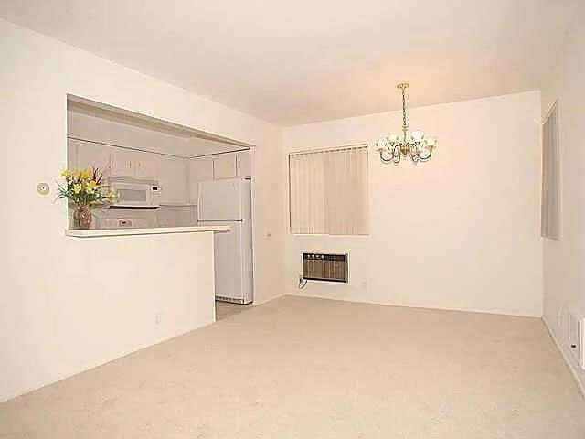 Building Photo - 1353 Caminito Gabaldon