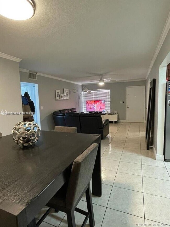 Foto del edificio - 12860 SW 43rd Dr