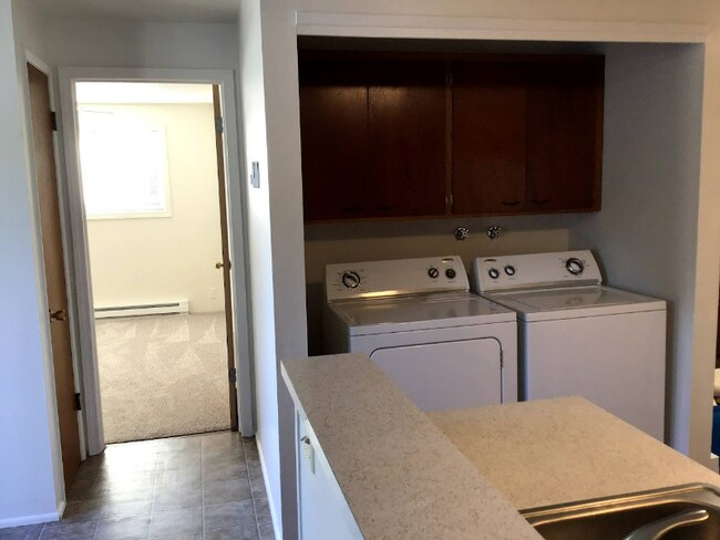 Foto del edificio - 705 Anna St