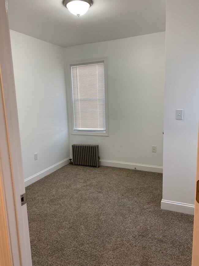 Bedroom 2 - 100 Fisher St