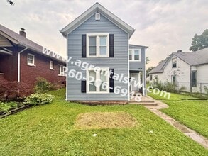 Building Photo - 912 Savilla Ave