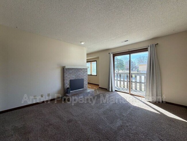 Foto del edificio - 5050 Prince Rd