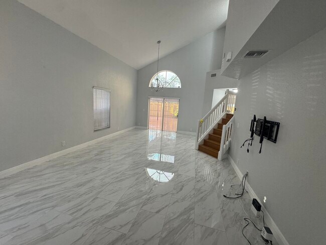 Foto del edificio - 10223 Serene Meadow Dr N