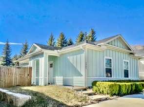 Building Photo - 2909 S Scullin Ave