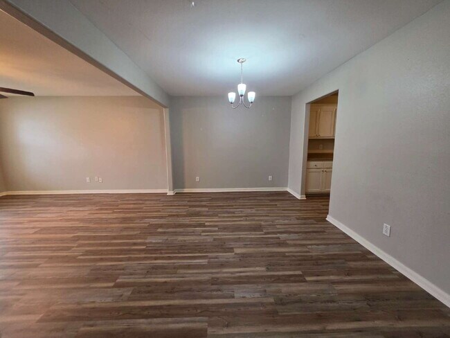Foto del edificio - Updated 3/2 Duplex Near Shopping in San Antonio