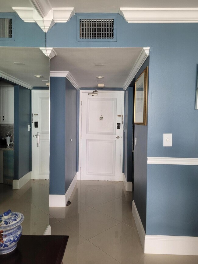 Building Photo - 3450 S Ocean Blvd