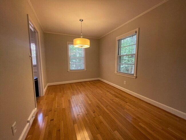 Building Photo - 70 Dogwood Acres Drive