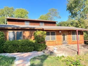 Building Photo - 2012 Maxwell Ln