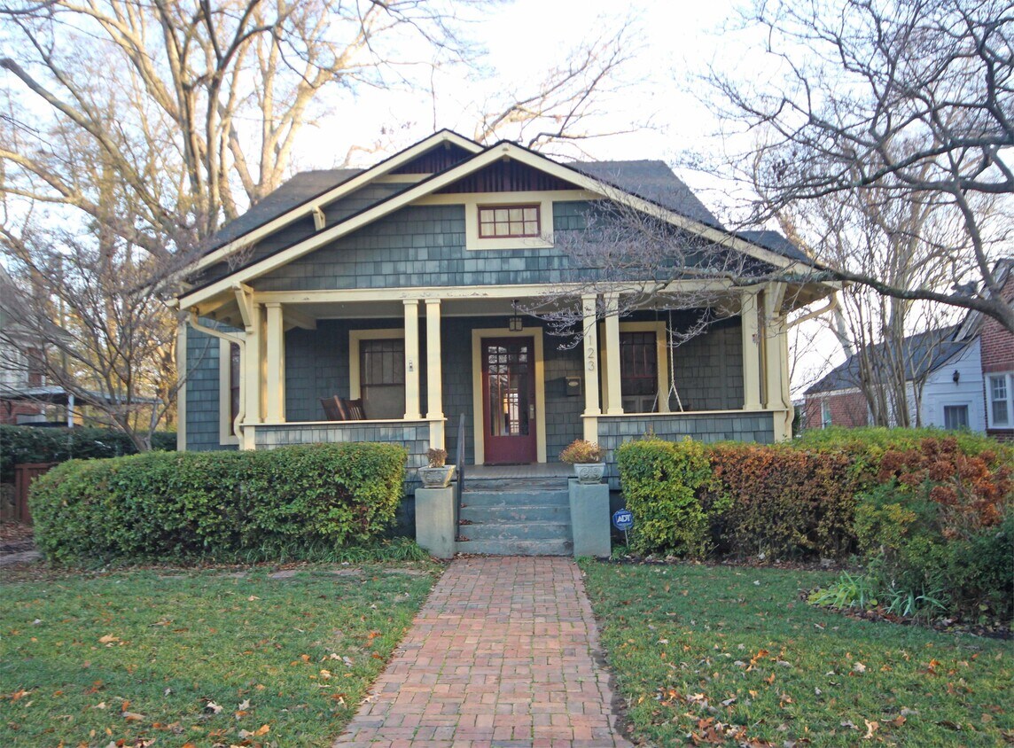 Primary Photo - 123 E Earle St