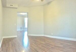 Building Photo - 6607 S Drexel Ave