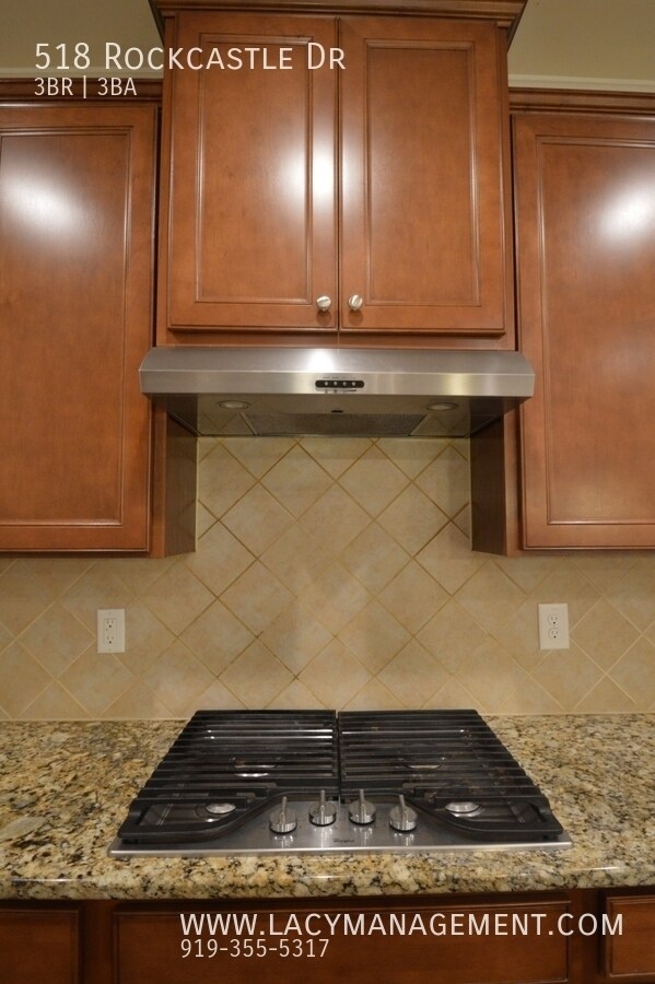 Building Photo - 518 Rockcastle Dr