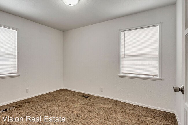 Building Photo - 5 br, 1 bath House - 211 S 300 E