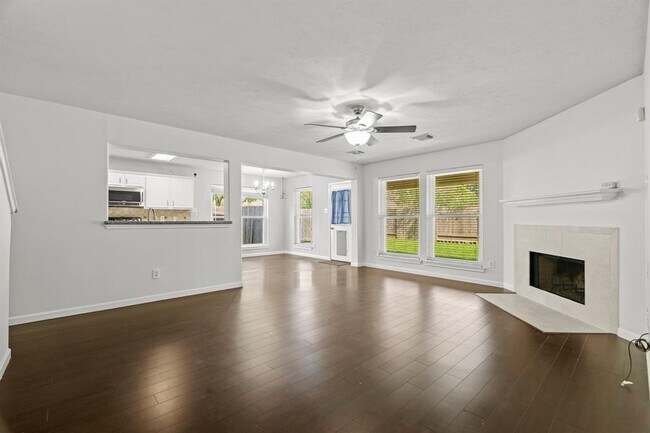 Foto del edificio - 20323 Fairfield Park Way