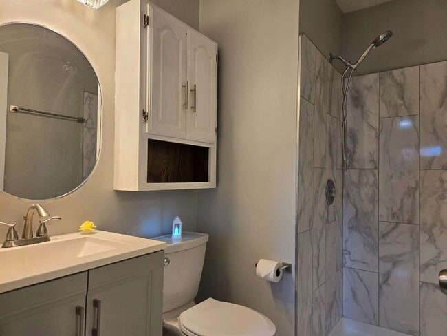 Building Photo - The Good Life — Over 2,200 Sq Ft with Finished Basement & Sunroom