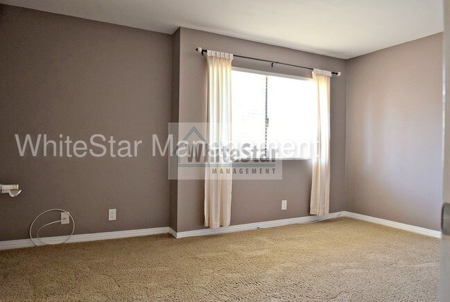 Building Photo - 48864 Desert Flower Dr