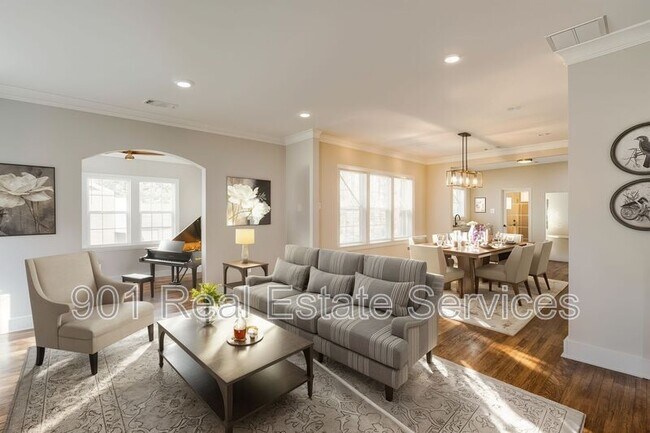 Foto del edificio - 2115 Hallwood Dr