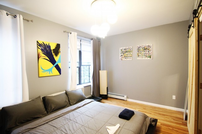 Building Photo - 546 West 188th Street