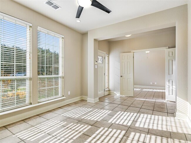 Building Photo - 5400 Amanda Ellis Ct