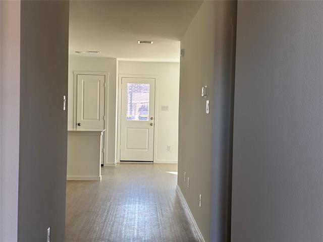 Building Photo - 740 Dressage Ln