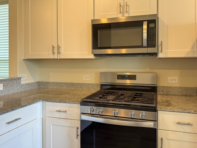 Foto del edificio - 6406 Franklin View Ln