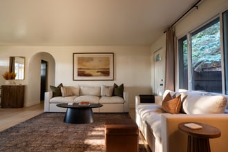 Building Photo - 2218 Jefferson Ave