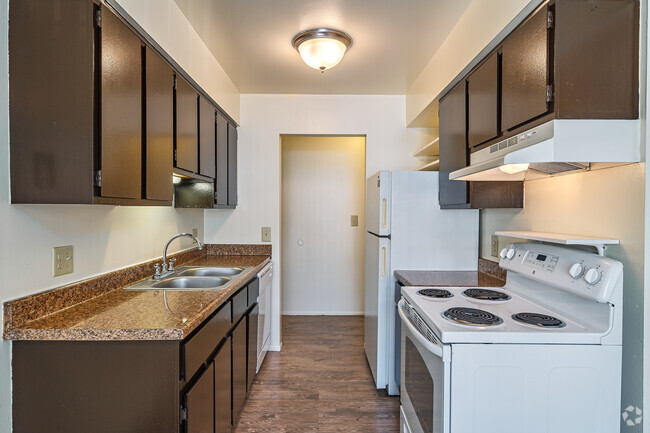 River Raisin Apartments - Apartments in Monroe, MI | Apartments.com