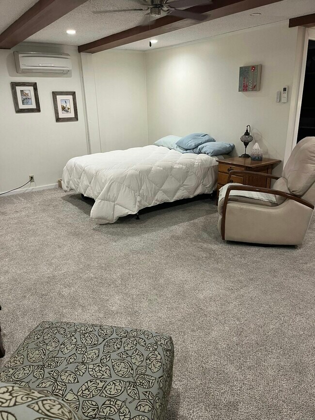 Foto del edificio - 1457 Ranchwood Dr