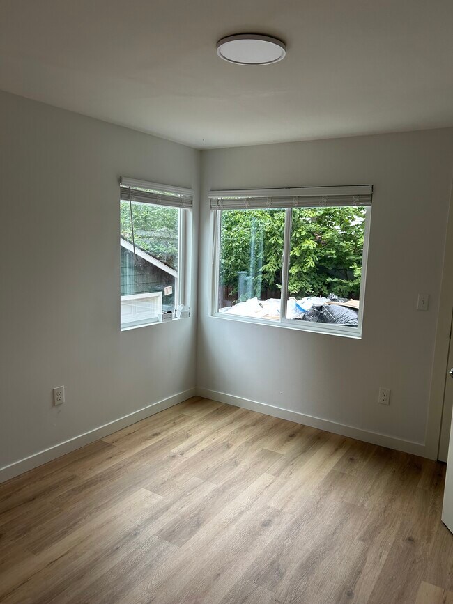 Foto del edificio - 4646 S Willow St
