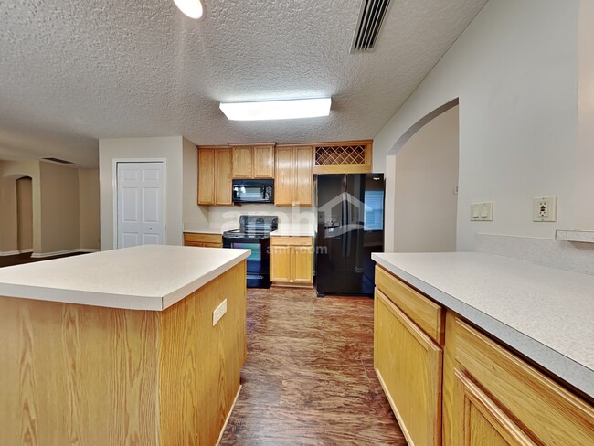 Building Photo - 3842 Pebble Brooke Circle