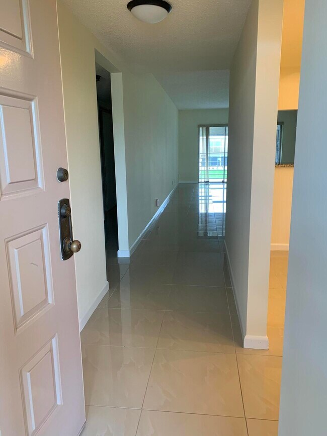 Foto del edificio - 3212 Strawflower Way