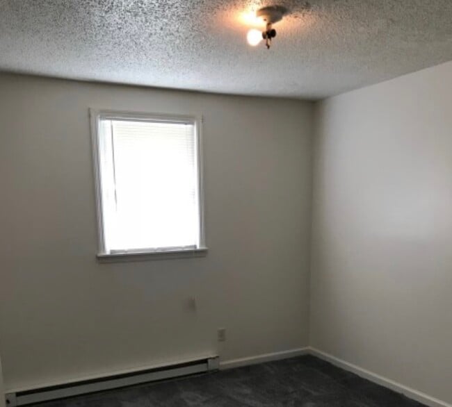 Foto del edificio - 4159 Dodson Chapel Rd