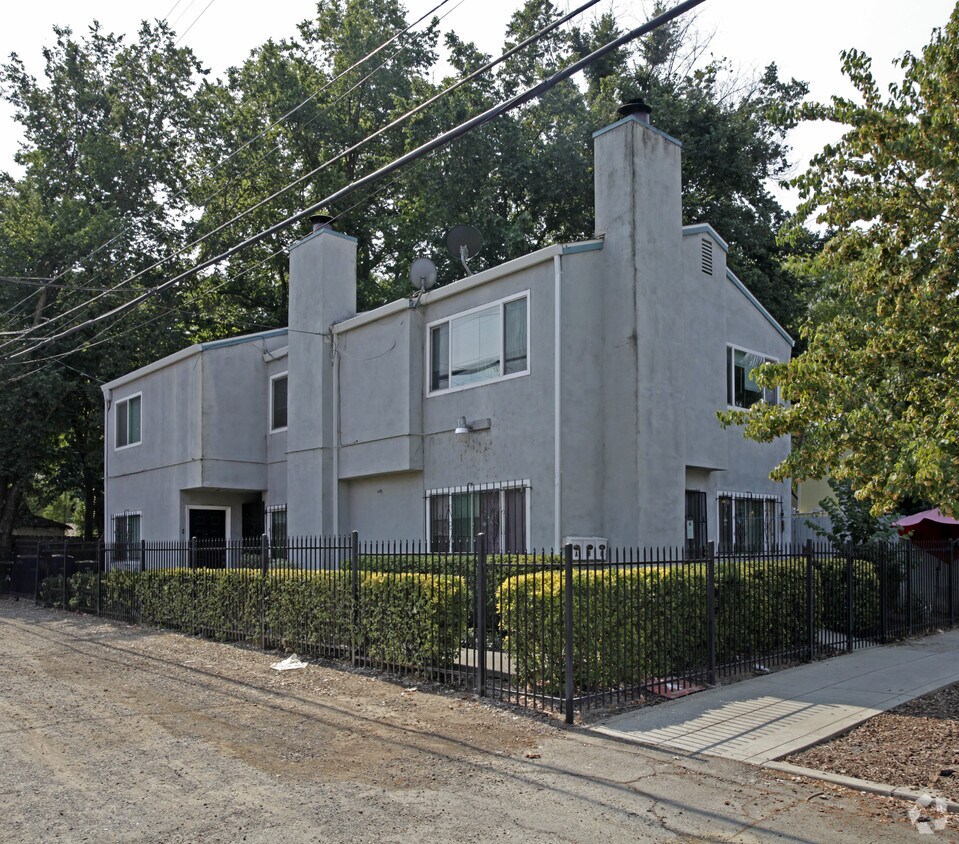 Primary Photo - 2635 Alhambra Blvd