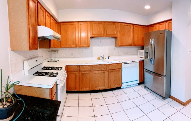 Foto del edificio - 1541 W 33rd St