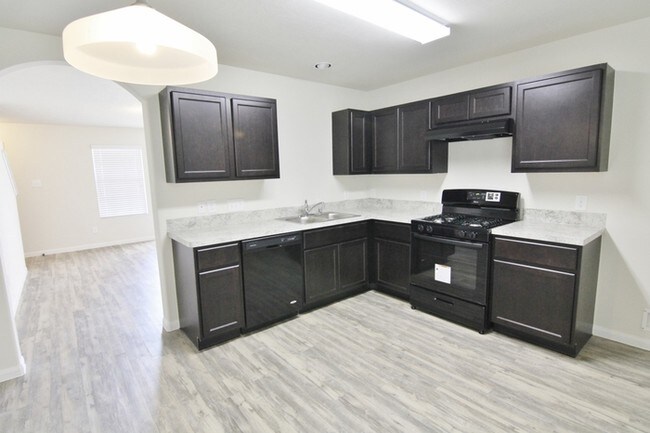 Building Photo - 8723 Tesoro Hills