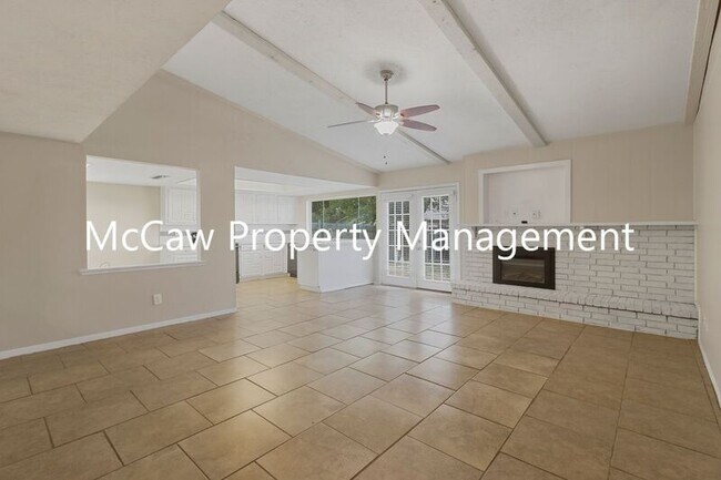 Building Photo - 7400 Butternut Ct
