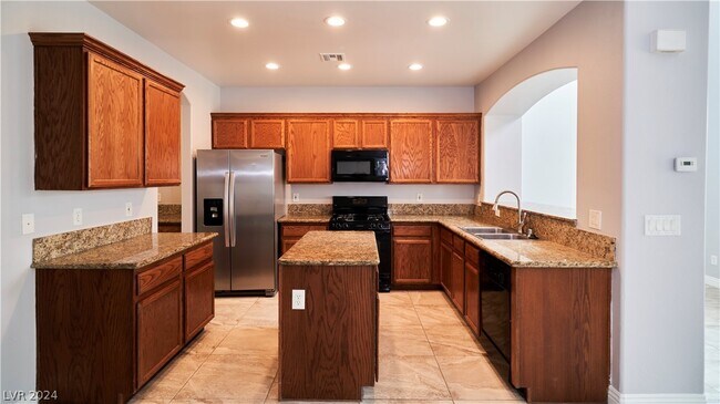 Foto del edificio - 9634 Hawk Cliff Ave
