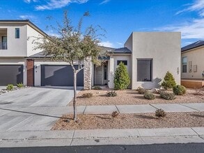 Building Photo - 1162 W Grayson Dr