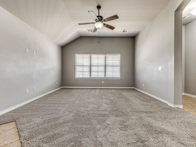 Foto del edificio - 3 Bed 2 Bath - Deer Creek Schools!