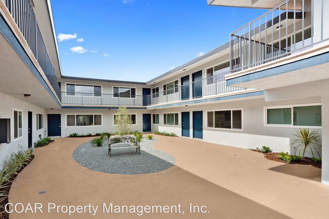 Building Photo - 1761 Park Ave
