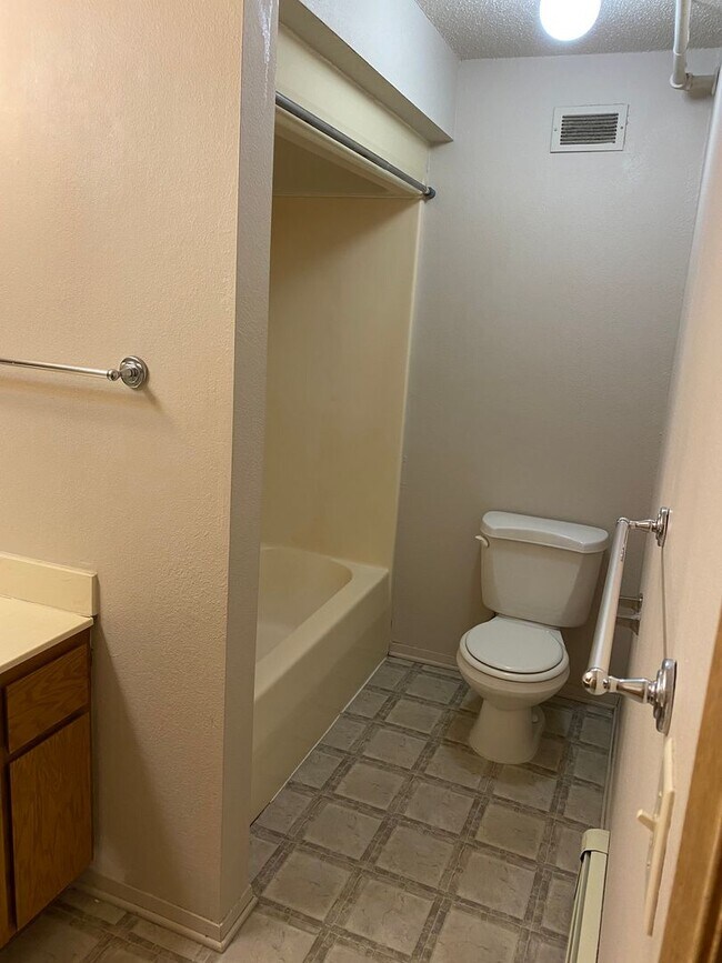 Foto del edificio - One Bedroom