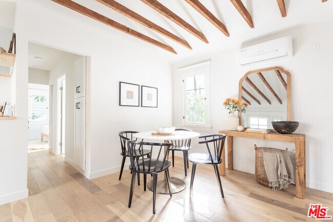 Foto del edificio - 372 N Ave 53