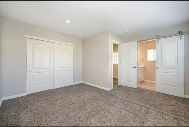 Building Photo - 11111111 Kaseberg Dr