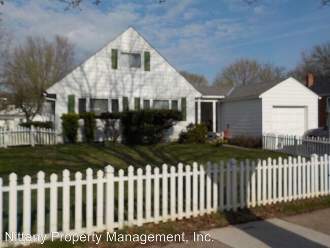 Building Photo - 3 br, 1.5 bath House - 110 Aikens Place