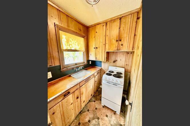 Foto principal - 387 N Glenn Ave