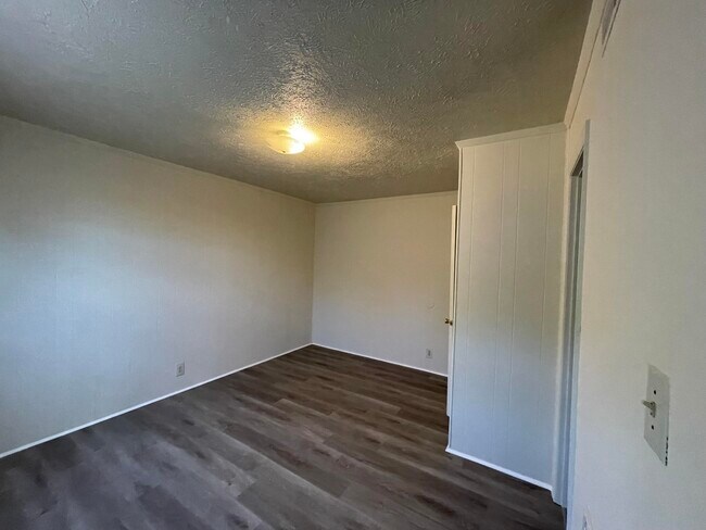 Building Photo - 6020 Macaw Ct