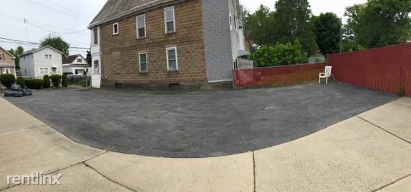Foto del edificio - 3 br, 1 bath House - 1210 Webster St