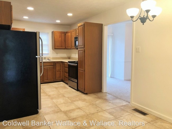 Building Photo - 2 br, 2 bath House - 1137 Greywood Drive