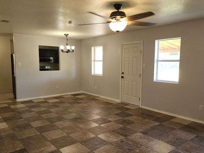 Building Photo - 4508 Greyhound Dr
